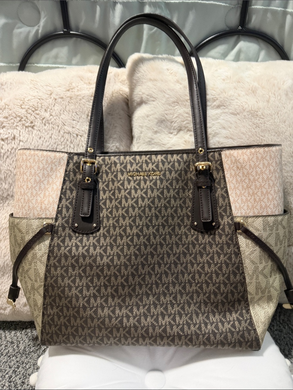 FLASH SALE 🚨Michael Kors Brown Multicolor MK Logo Tote with Pink & Beige Panels